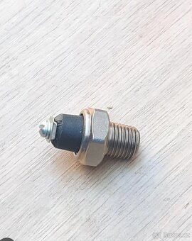Přepínač světel spínač brzdového světla K750 M72 Dněpr Ural - 14