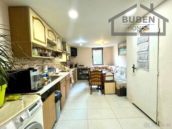 RD se čtyřmi bytovými jednotkami (užitná plocha 460 m2) - Dl - 14