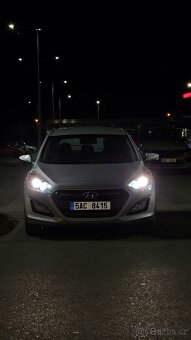 Hyundai I30 kombi rv.2015, nová STK 12/27 - 14