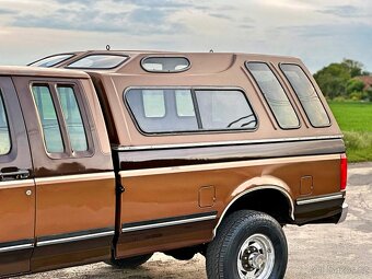 1989 Ford F-250 7.5 V8 XLT | 4x4 | MANUAL | HARDTOP - 14