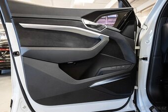 Audi E-tron - 14