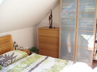 Moderní byt 3+kk 72 m² s balkonem a park.stáním, Mukařov - 14