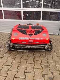 Profesionální - Dálkově ovládaná sekačka na trávu ZANON - 14