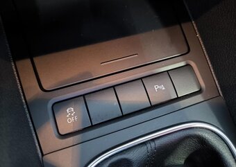 VW Golf cabrio 1,2 TSi 77 kW - 14