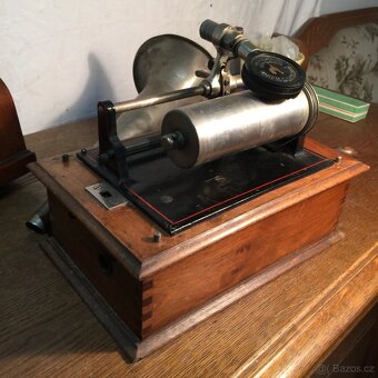gramofon s troubo na kliku - fonograf 1900 - 14