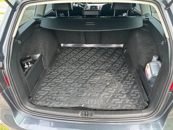 VW passat B6 2.0TDI CR - pěkná výbava - 14