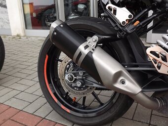 KTM 125 Duke - 14