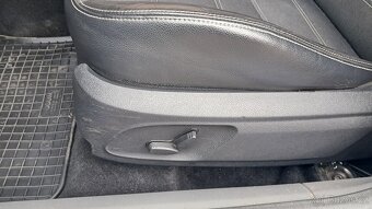 Ford Focus, 2.0i / 107KW TITANIUM - 14