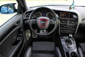 Audi A4 Avant 3.0 TDI 176kW V6 QUATTRO - 14