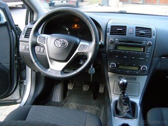 Avensis 1.8i 108kw 130000km 1 majitel 2009 - 14