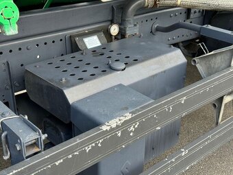Mercedes-Benz Axor 2533 6X2 SPITZER SILO 31000l (7125) - 14