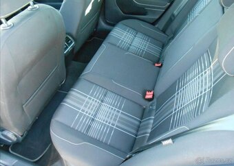 Volkswagen Golf 2,0 110 kW LOUNGE LED Serviska nafta - 14