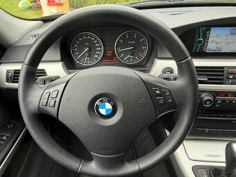 BMW 320i AUTOMAT - NAVI XENON / 04/2012 - 160.801km / KRÁSNÝ - 14