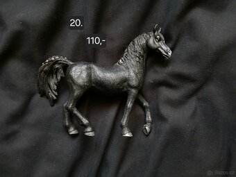 SCHLEICH koně a pejsci - 14