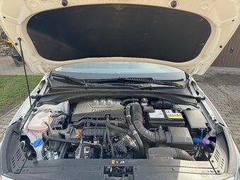 Hyundai i30 kombi 1,0 tgdi DCT Family Smart - 14