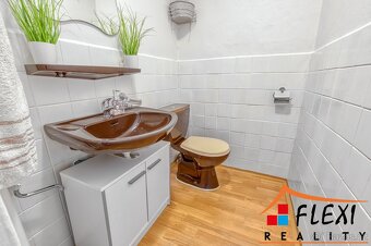 Prodej vily (241 m²) s výjimečným pozemkem (3528 m²),  Čelad - 14