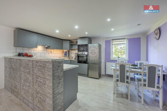 Prodej rodinného domu, 342 m², Mšec, ul. Důrasova - 14