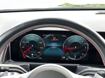 Mercedes-Benz GLB - 14