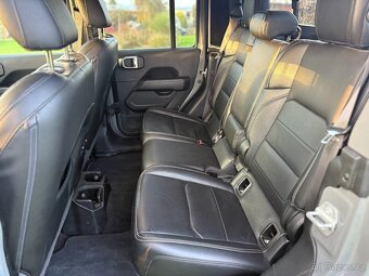 JEEP GLADIÁTOR 3.0 CRD V6 OVERLAND - 14