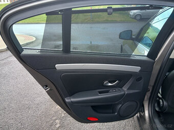 Renault Laguna, 2,0 DCI - 14