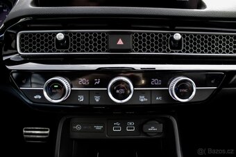 Honda Civic 2.0 i-MMD Advance e-CVT - 14