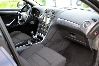 Ford Mondeo 2.0 TDCi 103kW Titanium kombi TOP STAV - 14