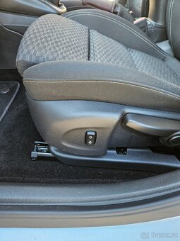 Opel Astra sport tourer 1.6 CDTI" NOVÉ ROZVODY + DVOUHMOTA - 14