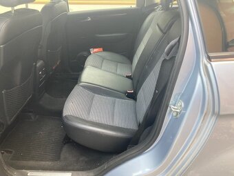 Mercedes Benz B200 - 14
