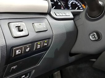 2015 LEXUS LS460 AWD - 14