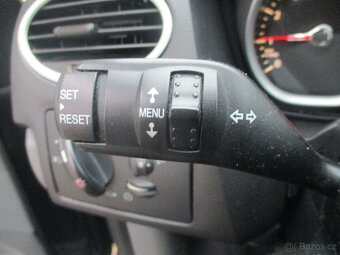 Ford Focus 1.6i DIGI AC - 14