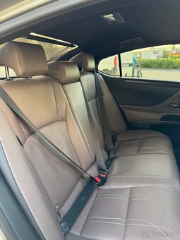 Lexus ES - 14