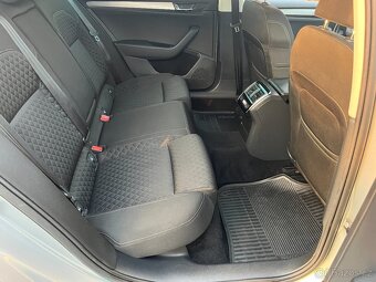 Škoda Superb 2.0tdi 140kw manuál po servisu nehavarované - 14