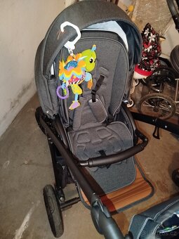 Kočárek Camarelo Zeo - 14