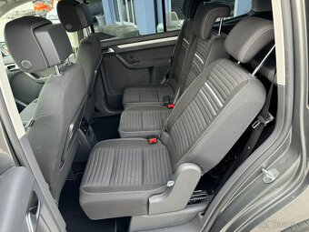 Volkswagen Touran 2.0 TDI CUP DSG - 14