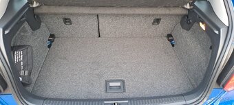 vw polo najeto 70 000 km koupeno v ČR 1 majitel - 14
