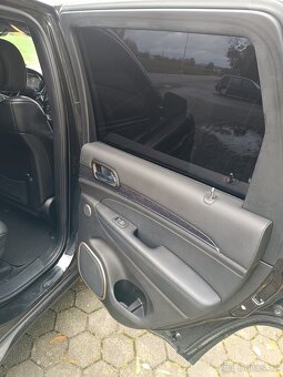 Jeep Grand Cherokee - 14