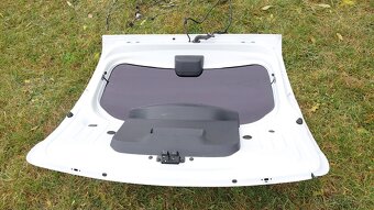 DACIA DUSTER 1 – DVEŘE KUFRU BÍLÉ - 14