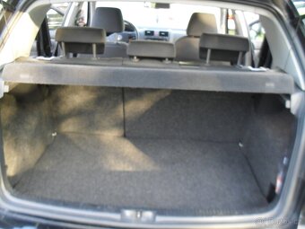 Volkswagen  Golf 1.4í - 14