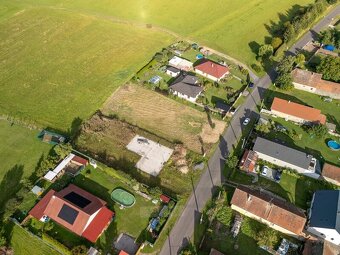 Stavební pozemek 1 423 m², Zalužany-Příbram – klid, příroda - 14