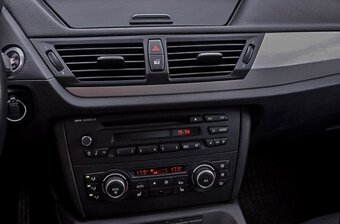 BMW X1 r.2010 , 110kw 4x4 - 14