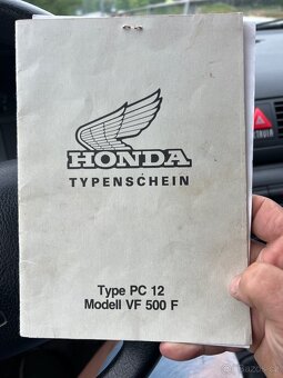 Honda vf 500 v four - 14