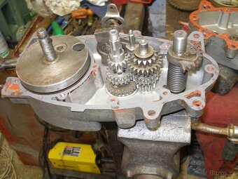 MOTOR JAWA 550/555 - 14