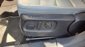Škoda Octavia 2010 2.0 TDI 103kW L&K DSG - 14