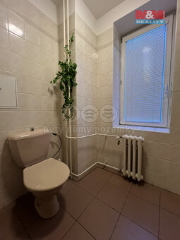 Pronájem kancelář. prostoru, 97 m2, Chomutov, ul. Školní - 14