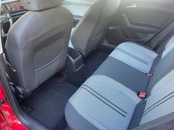 SEAT LEON 2.0TDi DSG NEHAVAROVANE SERVISKA -DPH - 14