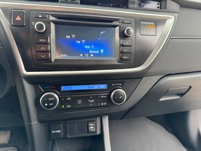 Toyota Auris, 1.6 Valvematic 97 kW digi. klima - 14