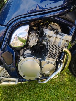 Suzuki bandit 600 - 14