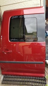 vw caddy maxi části karoserie 2013 stejná  bez agregátu - 14