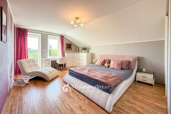 Prodej rodinného domu 5+1, 378 m2 - Znojmo, ev.č. LU2509 - 14