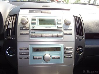 Toyota Corolla Verso 2,2 D-4D, 7 MÍST - 14
